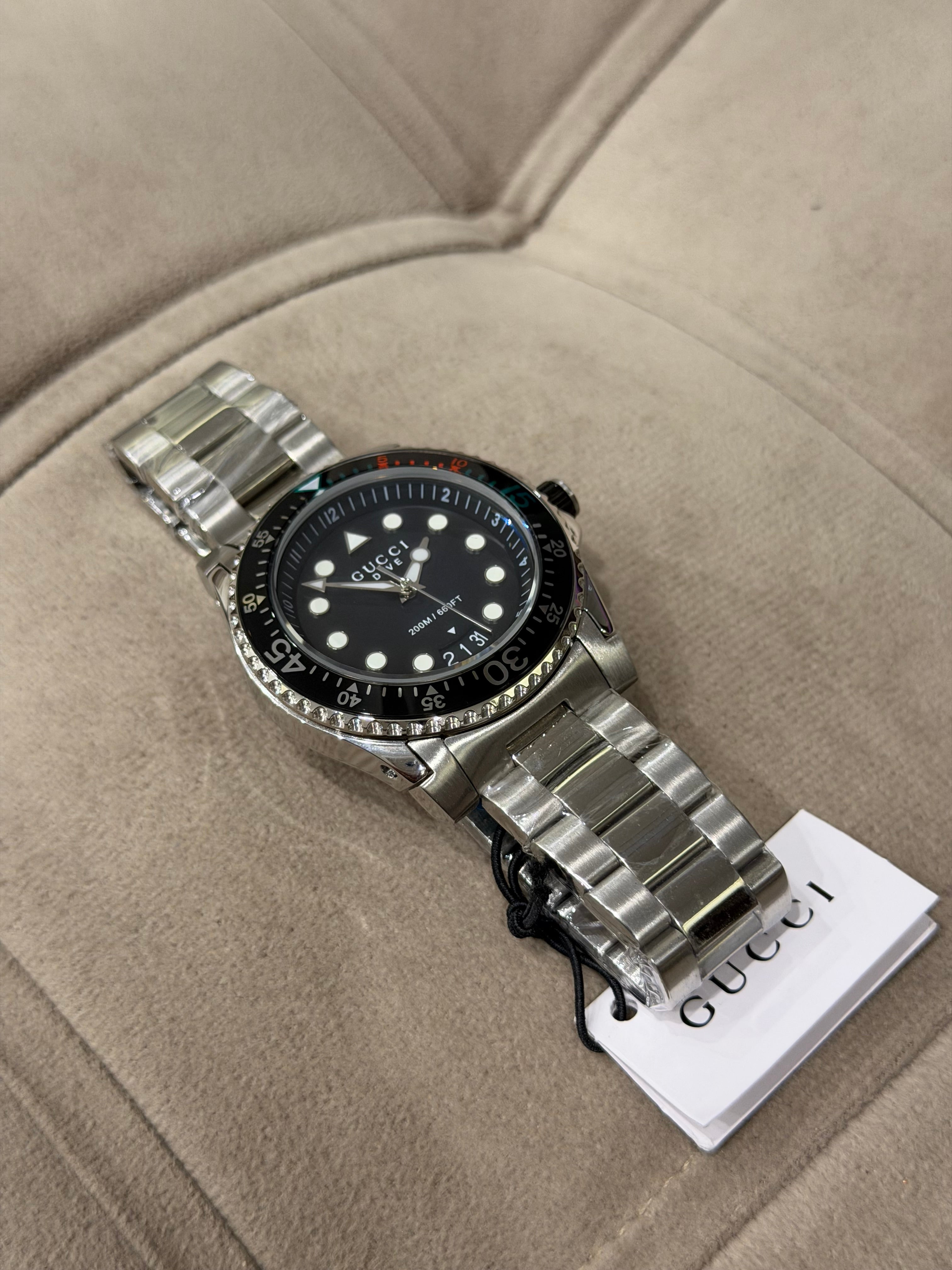 Gucci Dive
