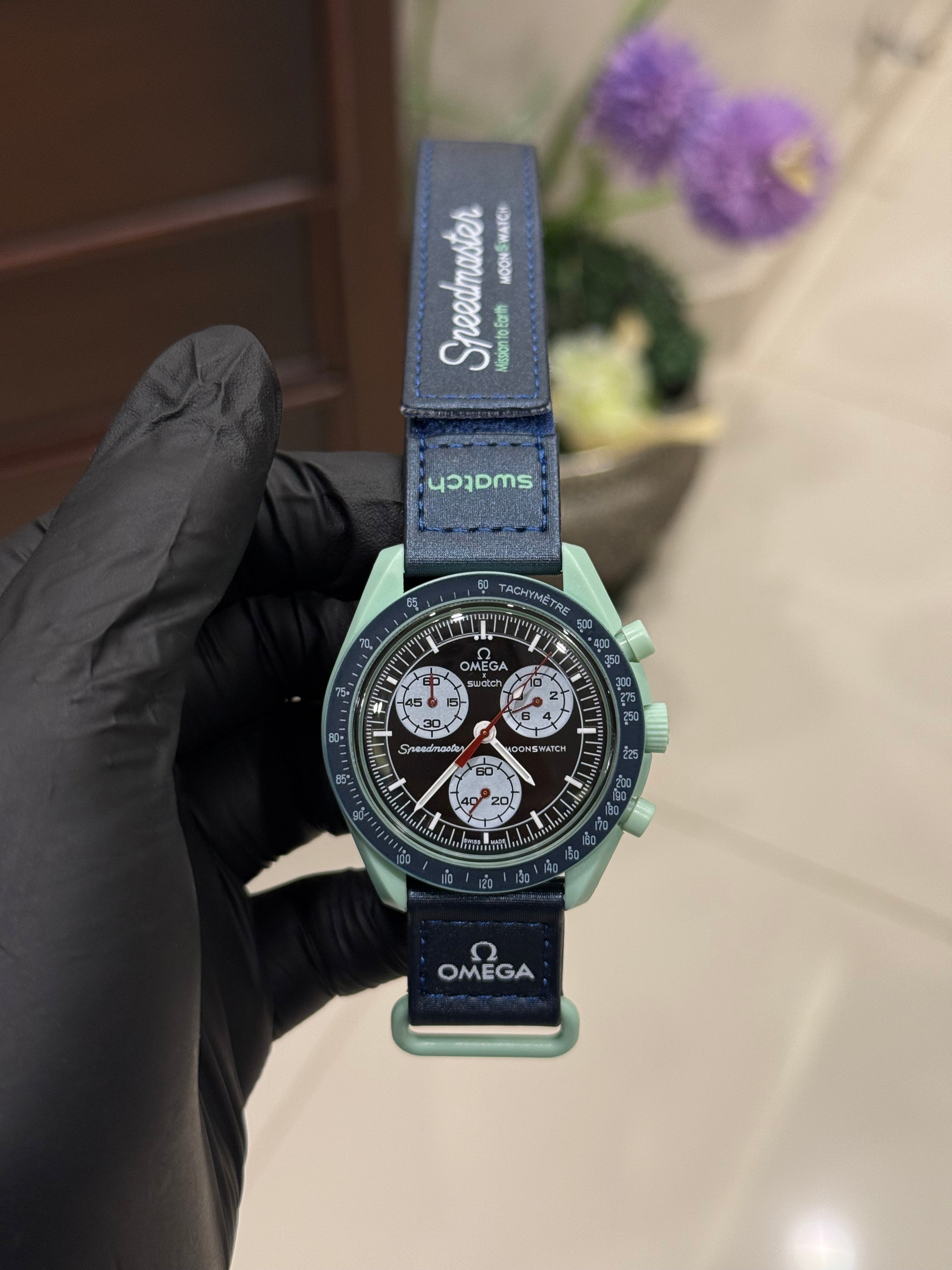 Omega X Swatch (Mission on Earth)