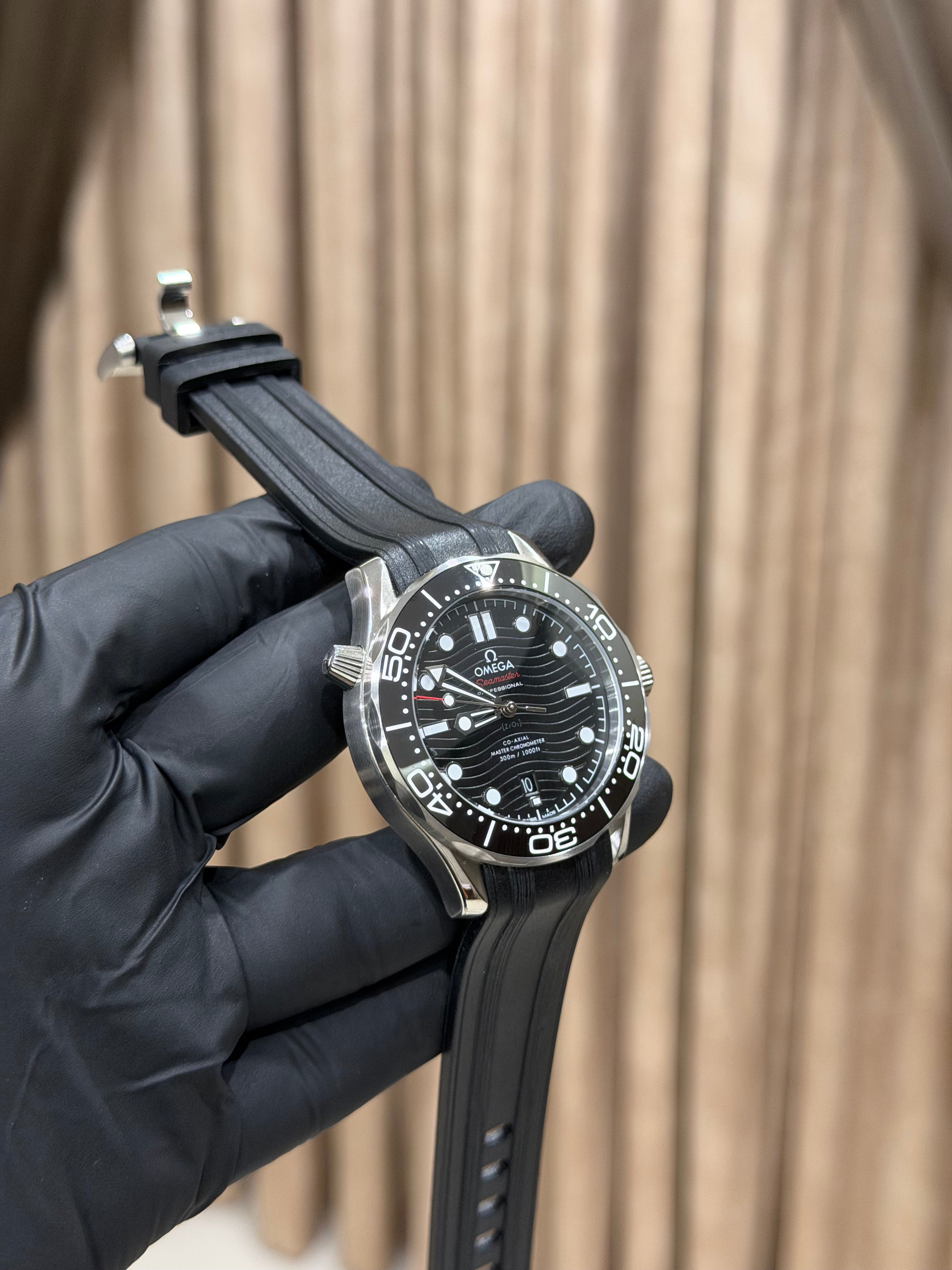 Omega Seamaster Diver 300M